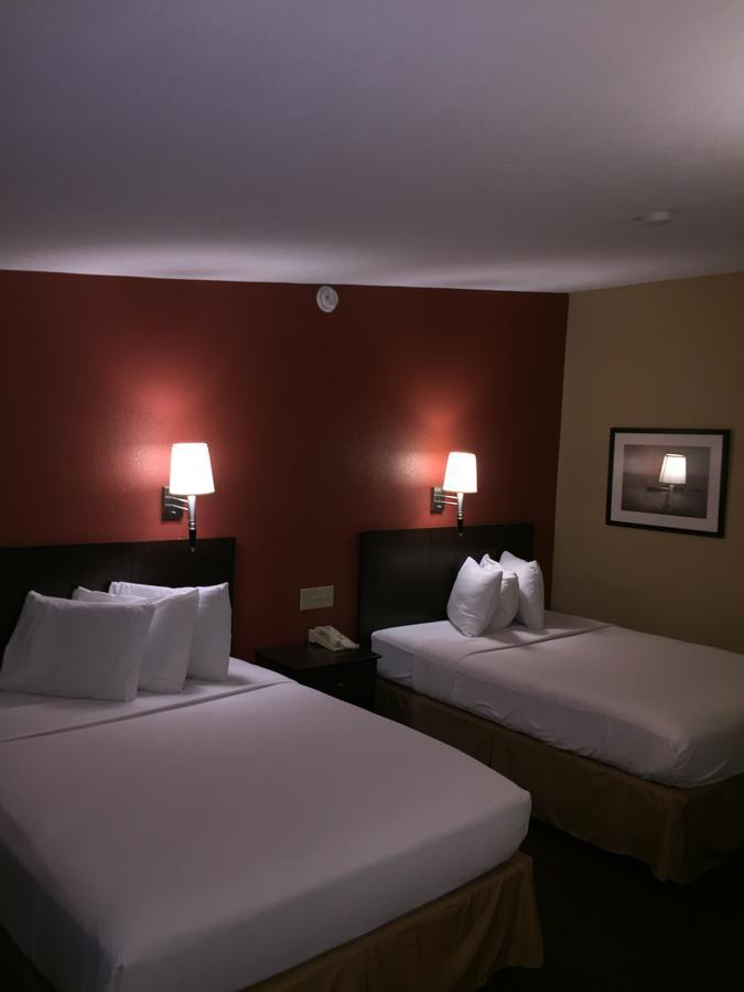 Rodeway Inn & Suites Рокфорд Екстер'єр фото