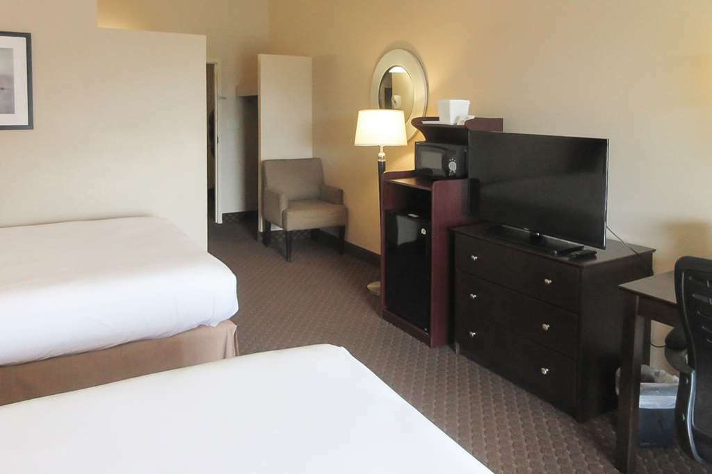 Rodeway Inn & Suites Рокфорд Номер фото
